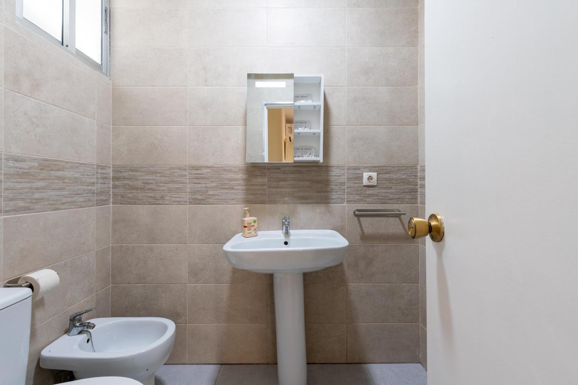 Apartamento Familiar Maria Auxiliadora Sevilla Exterior foto